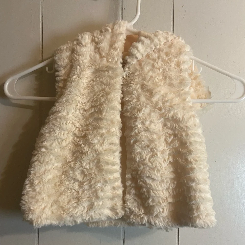 Wonder Nation 24 months 2T baby toddler faux Fur hooded lined vest - Picture 3 of 9